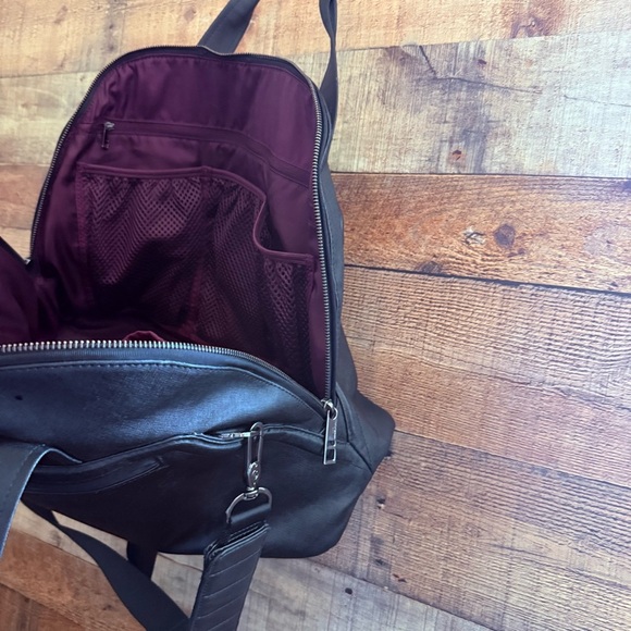 Lululemon Yin Time Work/Gym/Travel Bag - Picture 3 of 16